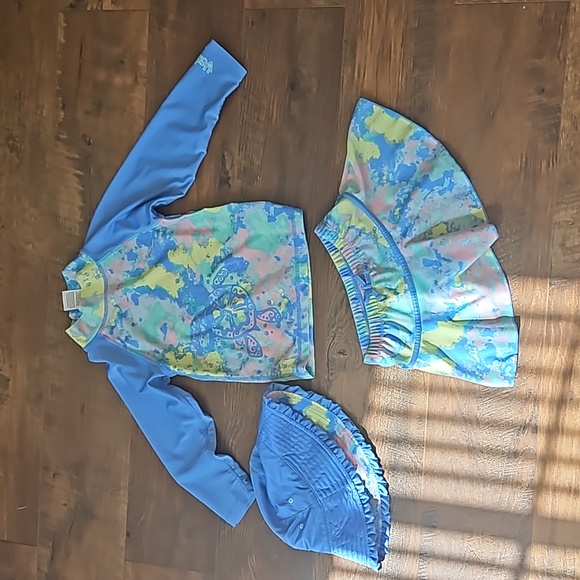 3pc UV Skinz bathing suit w hat set 5T - Picture 1 of 12